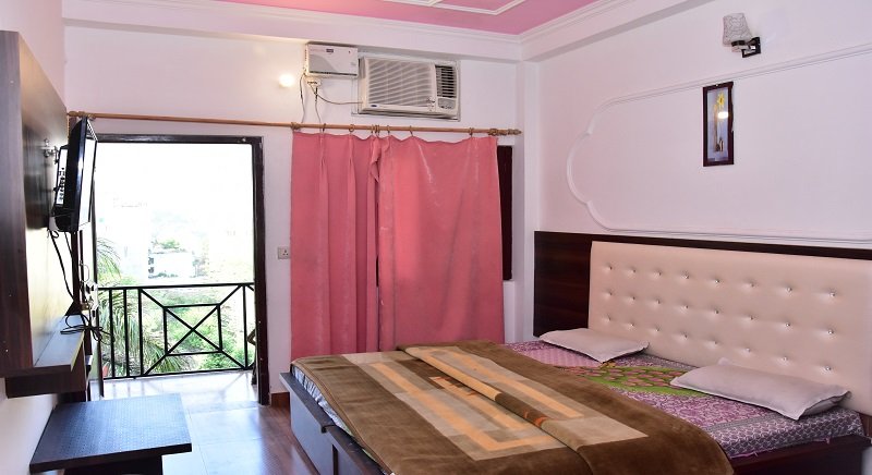 Standard AC room interior