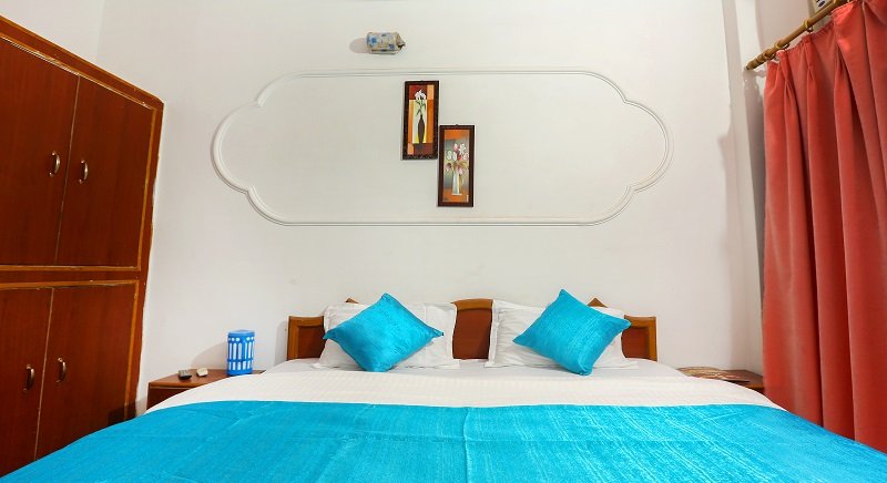 book non ac room